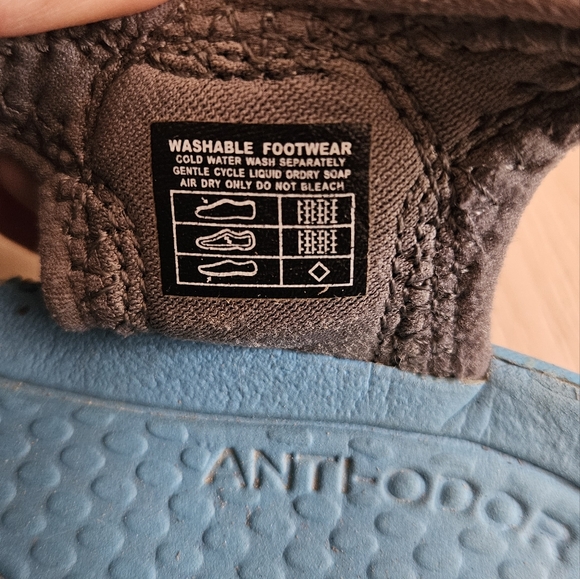 KEEN Clearwater 7.5 38 Wmns CNX Sandals Waterproof Outdoor Hiking All Terrain - Picture 7 of 12